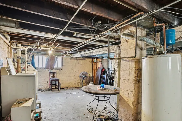 $224,900 | 8332 44th Place, Lyons, IL 60534