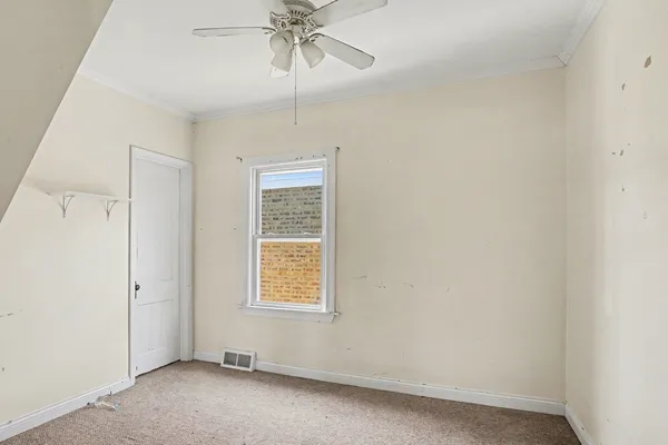 $224,900 | 8332 44th Place, Lyons, IL 60534