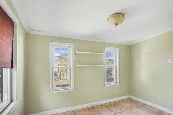 $224,900 | 8332 44th Place, Lyons, IL 60534