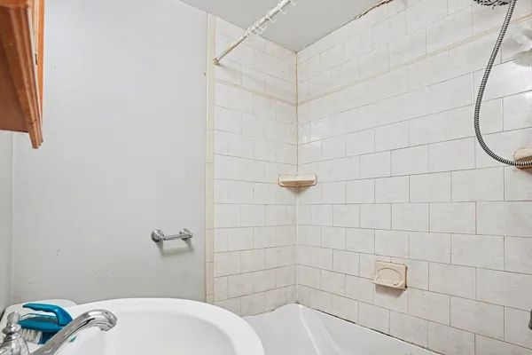 $224,900 | 8332 44th Place, Lyons, IL 60534