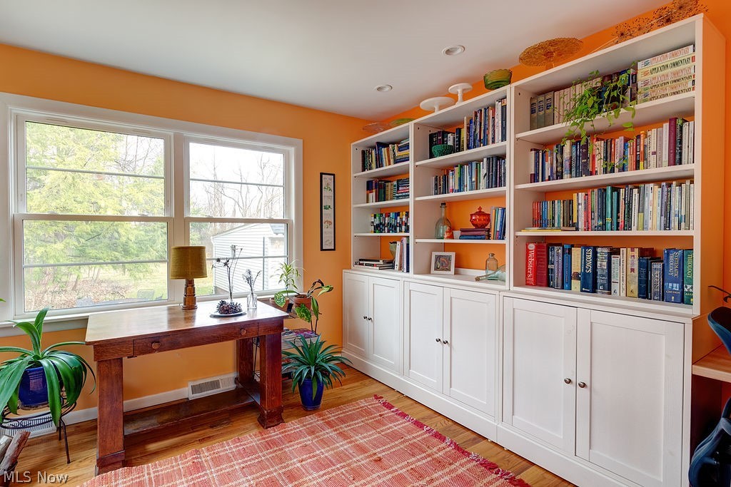 1544 Compton Road Cleveland, OH 44118 - Photo 15 of 31 Gallery Image 15