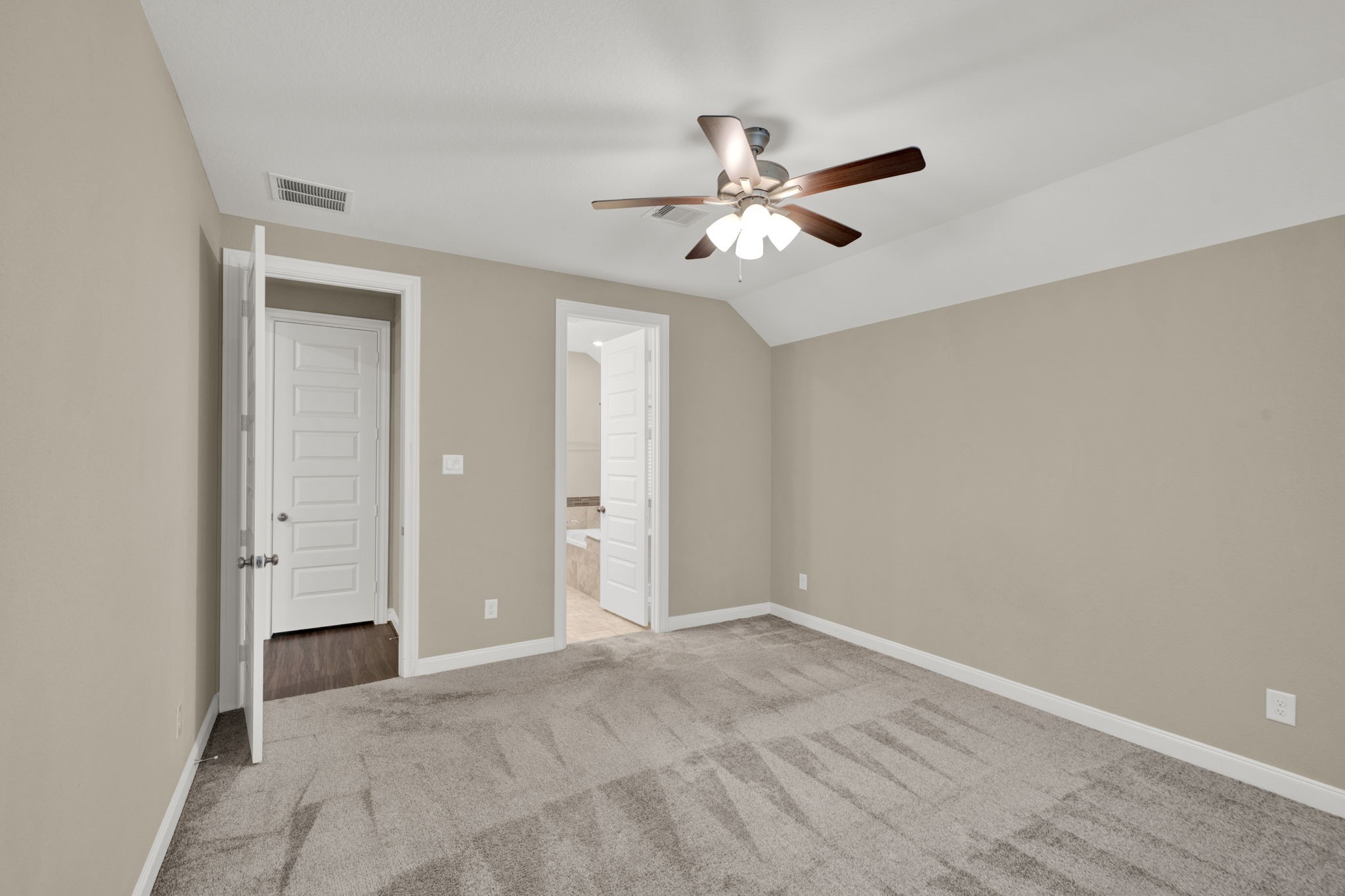 2217 Gadwall Court Conroe, TX 77384 - Photo 15 of 35 a view of an empty room