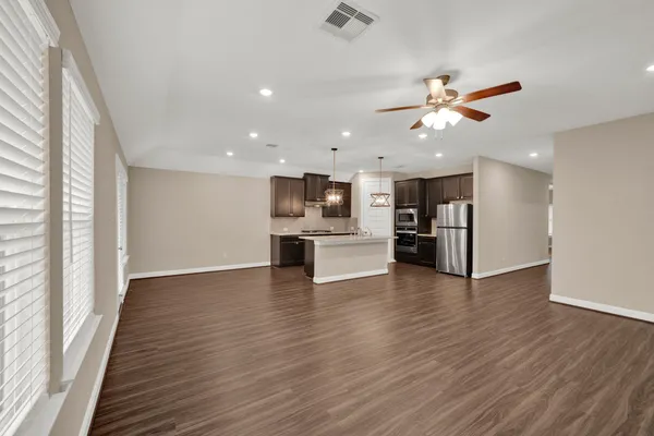 $2,450 | 2217 Gadwall Court, Conroe, TX 77384