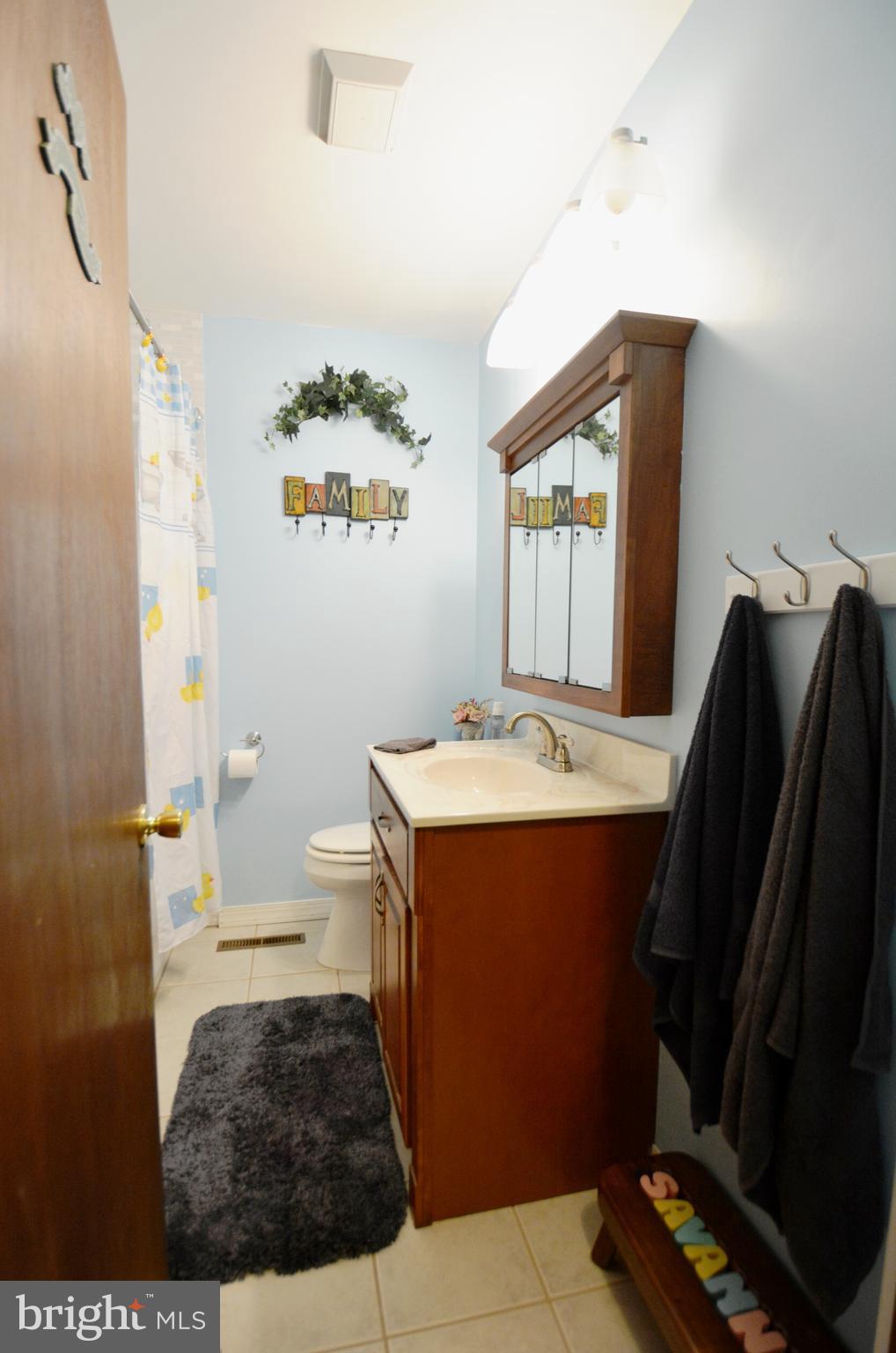2523 Uniontown Road Westminster, MD 21158 - Photo 14 of 59 Remodeled full bath.