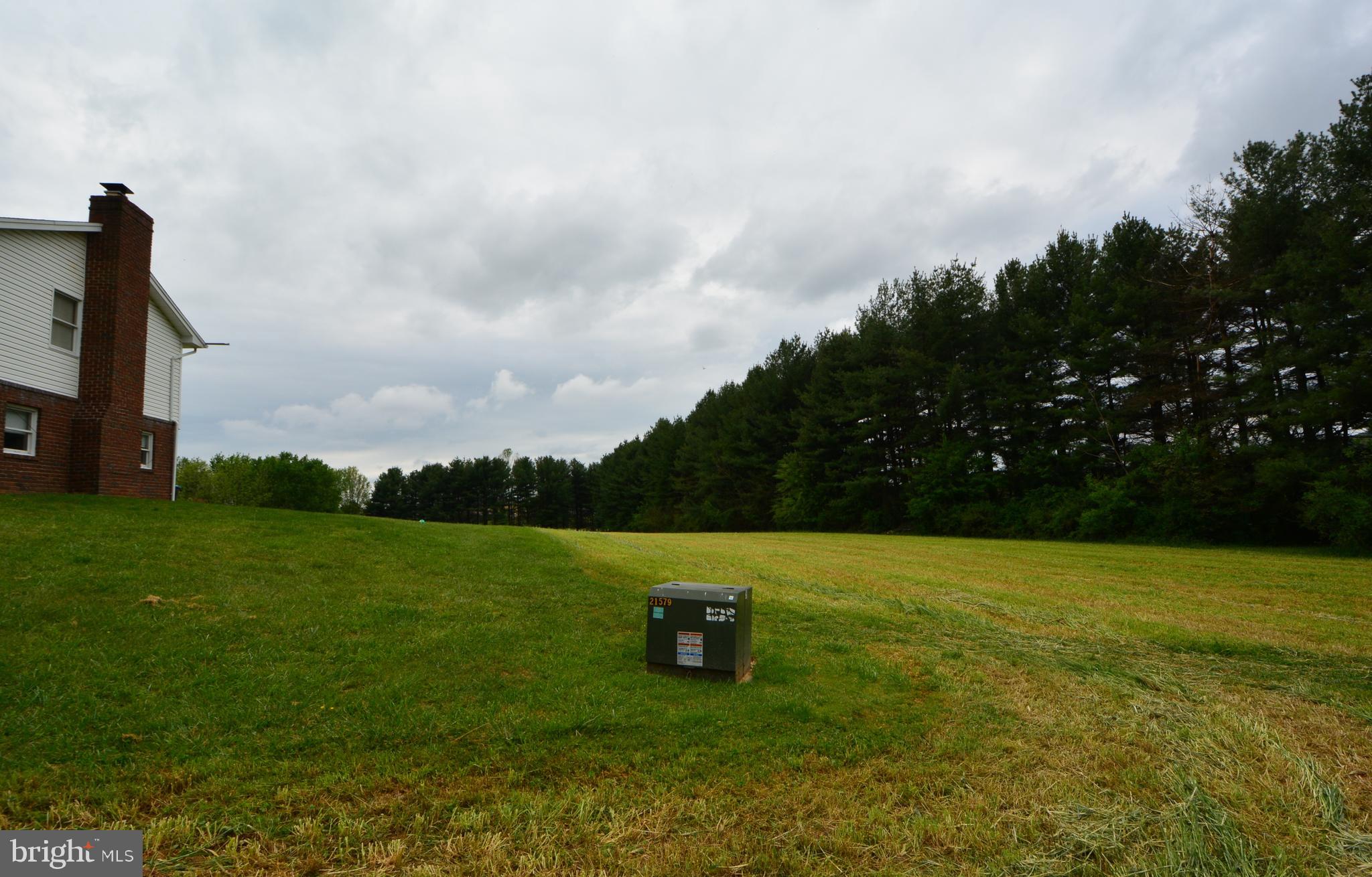 2523 Uniontown Road Westminster, MD 21158 - Photo 49 of 59 Right side acreage beyond yard.