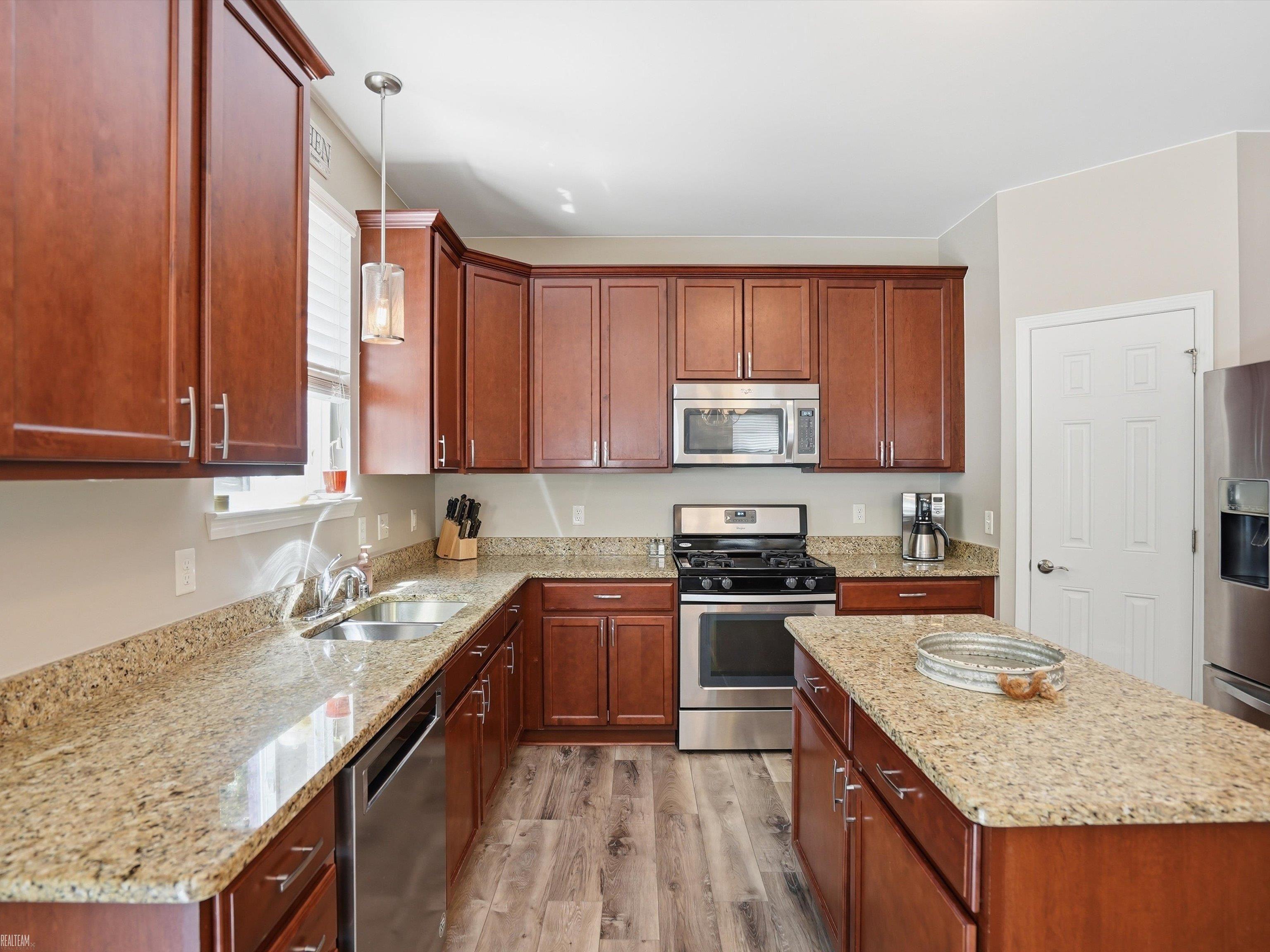 22326 Homestead Drive Macomb, MI 48044 - Photo 15 of 75