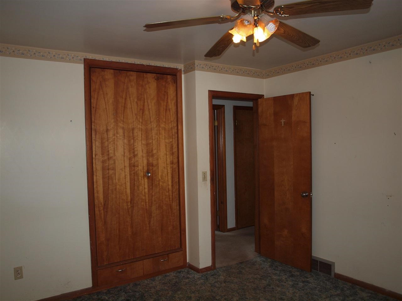 1881 Peet Road New Lothrop, MI 48460 - Photo 12 of 26 21531105-11.JPG