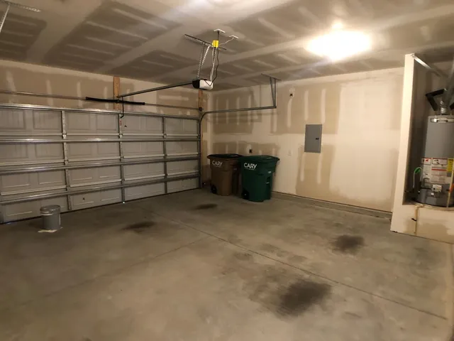 a view of a garage room