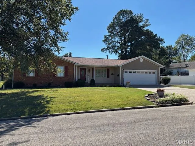 $489,000 | 909 Saddle Spur Road, Dexter, MO 63841