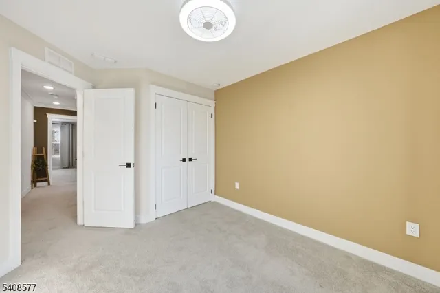 an empty room with a empty space