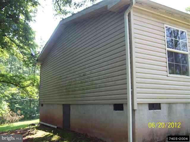 30 Hemlock Road Manchester, PA 17345 - Photo 3 of 25 a view of a house with a yard