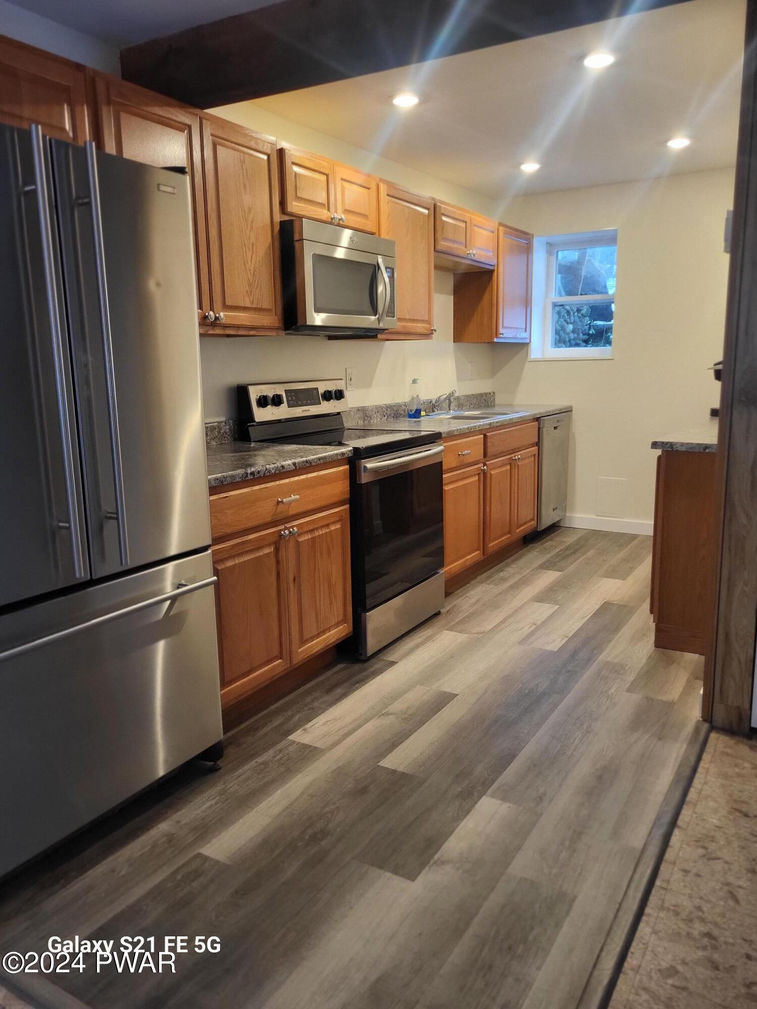 147 Oneida Road Shohola, PA 18458 - Photo 2 of 25