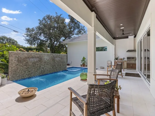 $1,850,000 | 1650 Riomar Cove Lane, Vero Beach, FL 32963