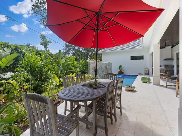 $1,850,000 | 1650 Riomar Cove Lane, Vero Beach, FL 32963