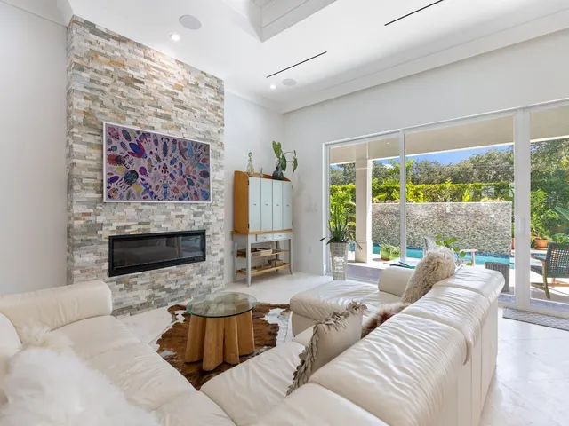 $1,850,000 | 1650 Riomar Cove Lane, Vero Beach, FL 32963