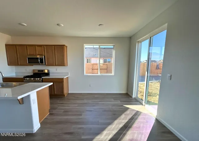 $2,450 | 3458 Payton Way, Fernley, NV 89408