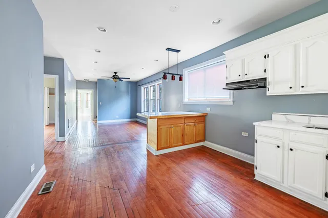 $1,500 | 6147 South Keeler Avenue, Unit 1, Chicago, IL 60629