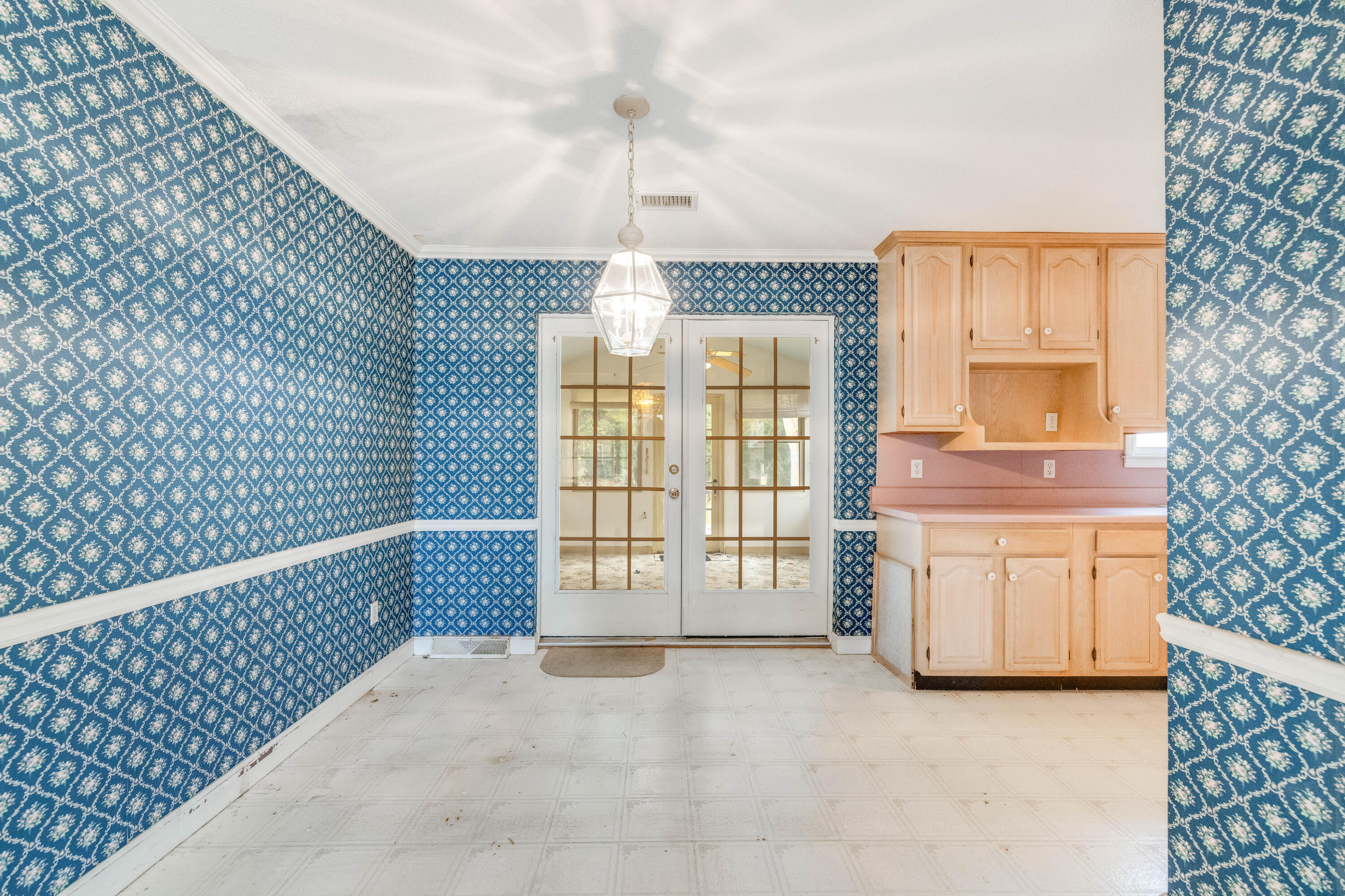 648 Schooner Road Charleston, SC 29412 - Photo 10 of 25 Dining area