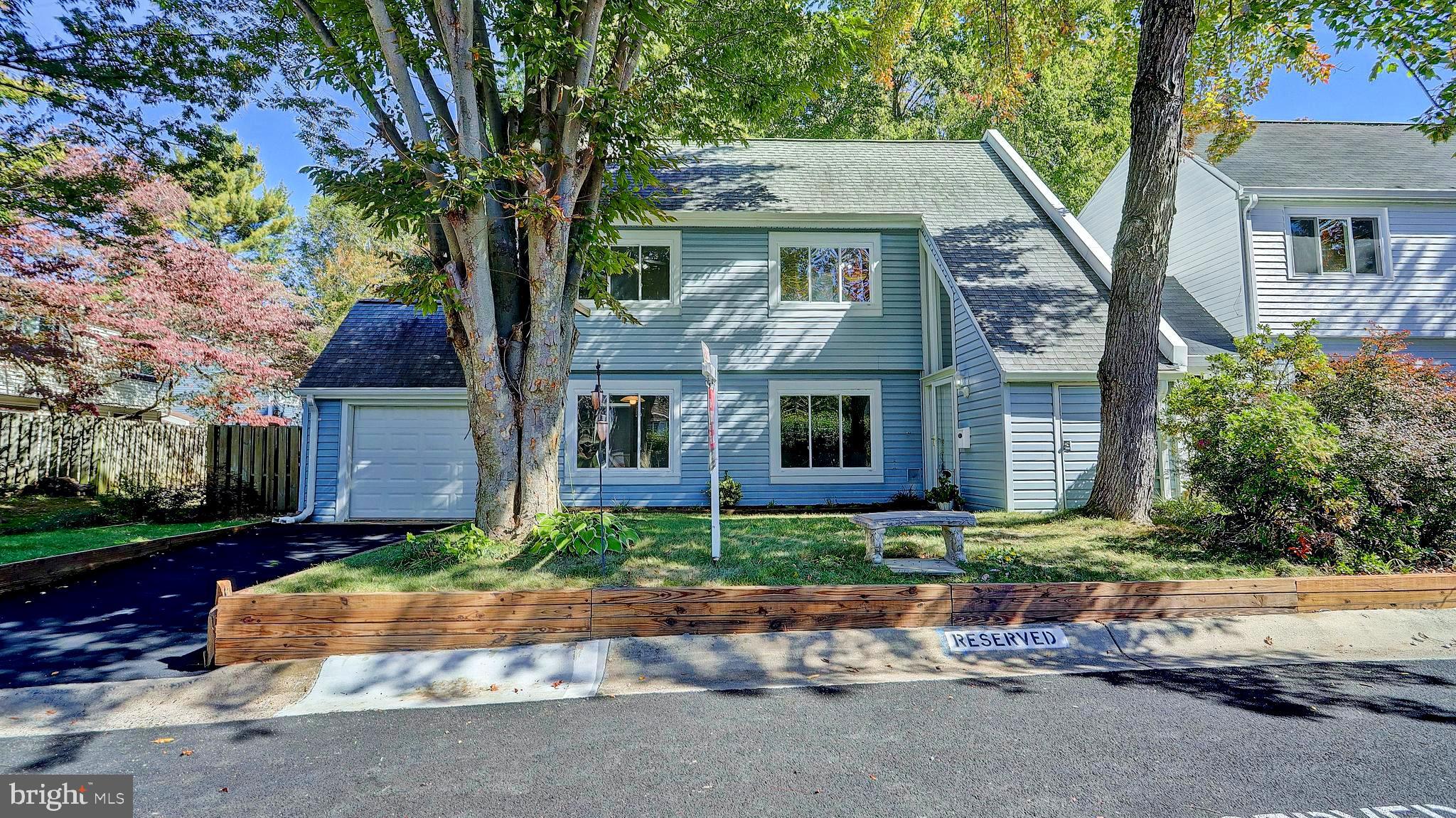 1500 Roundleaf Court Reston, VA 20190 - Photo 1 of 23 Gallery Image 1