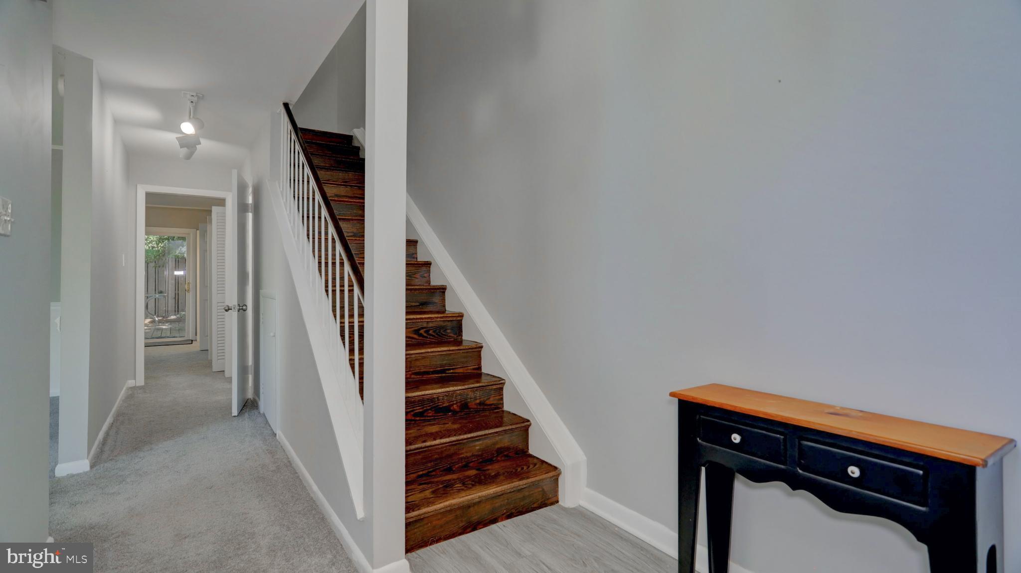 1500 Roundleaf Court Reston, VA 20190 - Photo 9 of 23 Gallery Image 9
