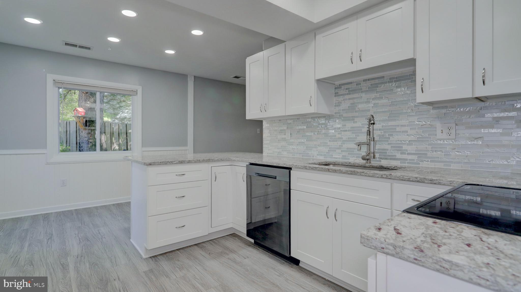 1500 Roundleaf Court Reston, VA 20190 - Photo 10 of 23 Gallery Image 10