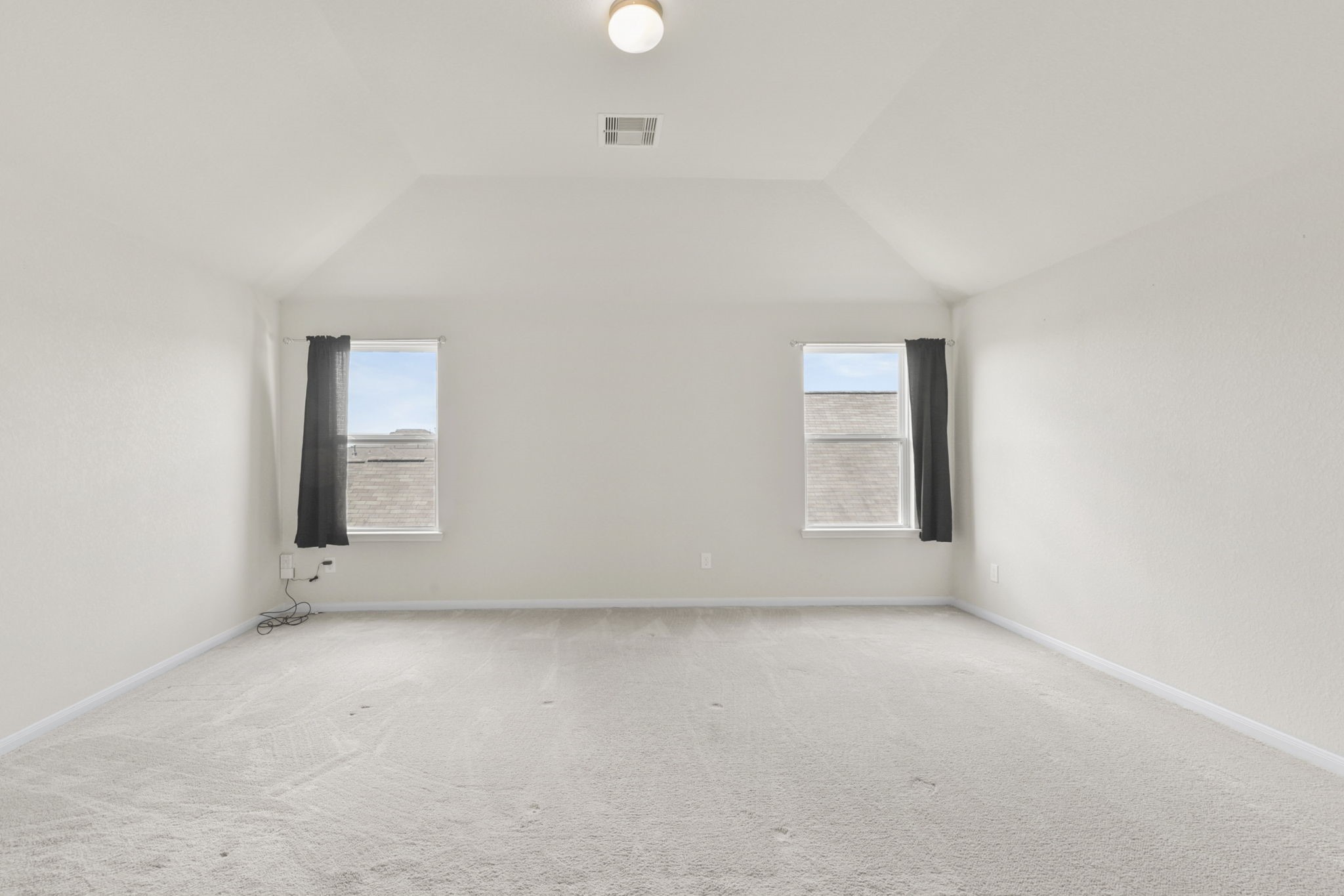 3011 Tandem Court Rosenberg, TX 77471 - Photo 19 of 29 an empty room with a window