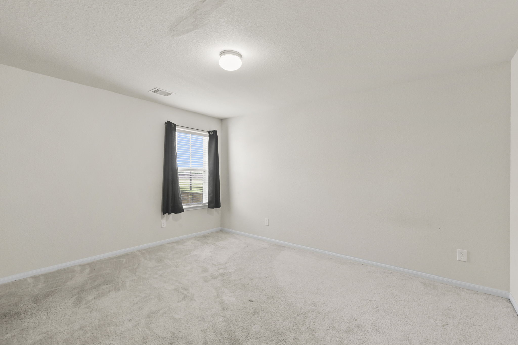 3011 Tandem Court Rosenberg, TX 77471 - Photo 23 of 29 a view of an empty room with window