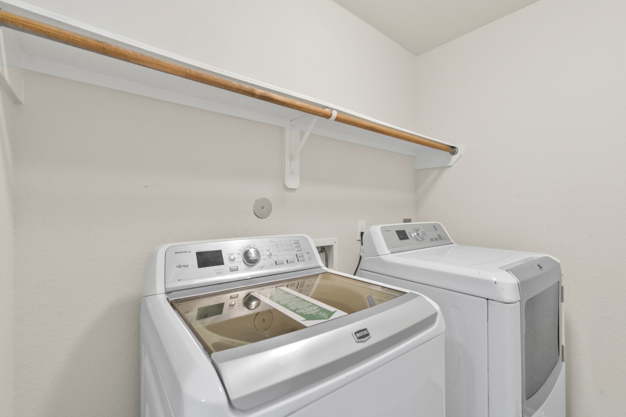 3011 Tandem Court Rosenberg, TX 77471 - Photo 25 of 29 a utility room with dryer and washer