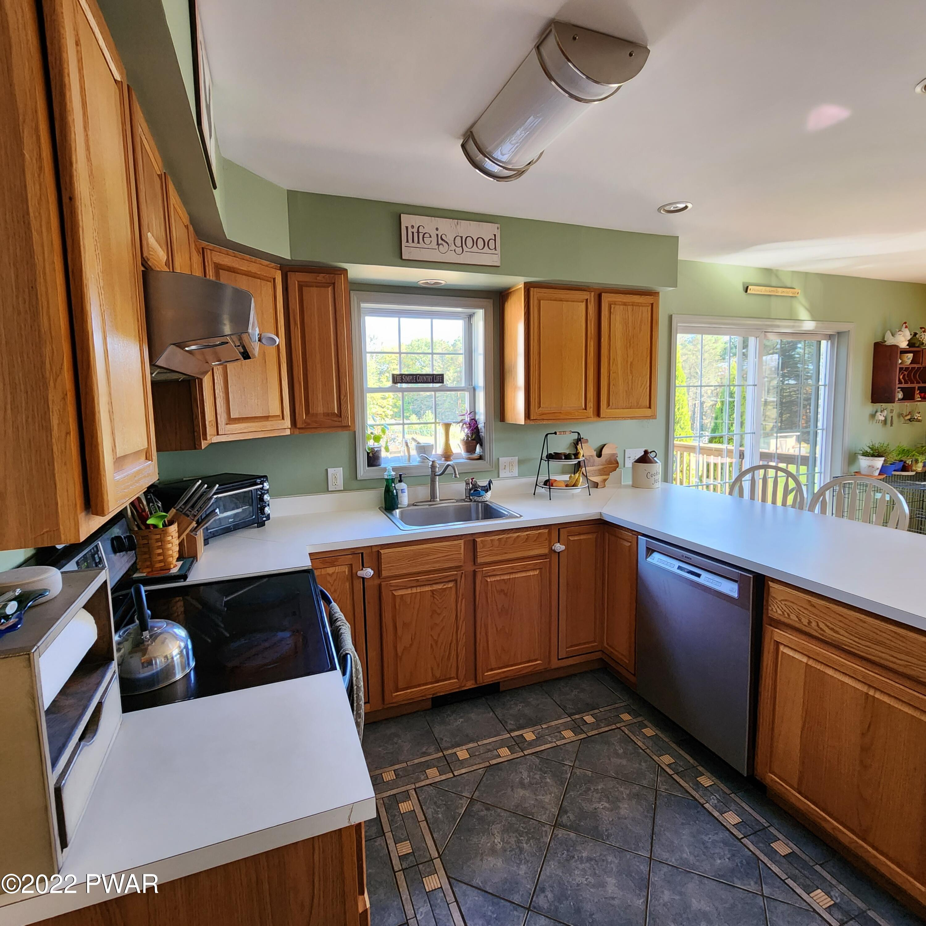 377 Stock Farm Road Lake Ariel, PA 18436 - Photo 9 of 70
