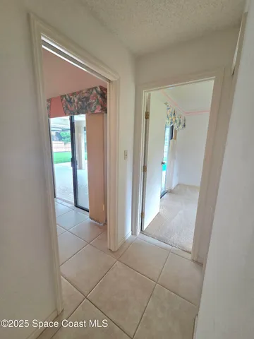 a view of empty room with window