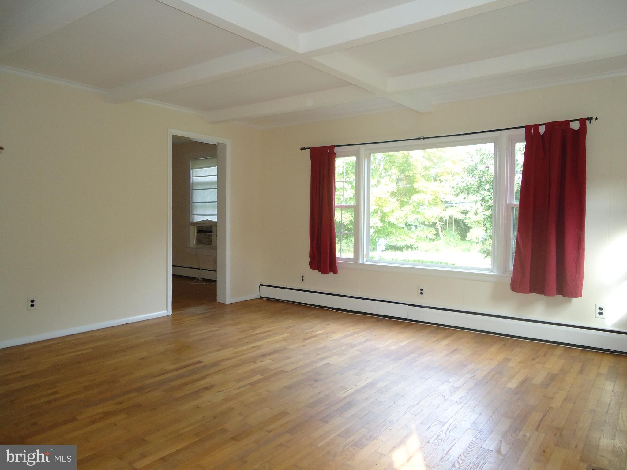 11812 Prices Distillery Road Damascus, MD 20872 - Photo 12 of 22 Family Room