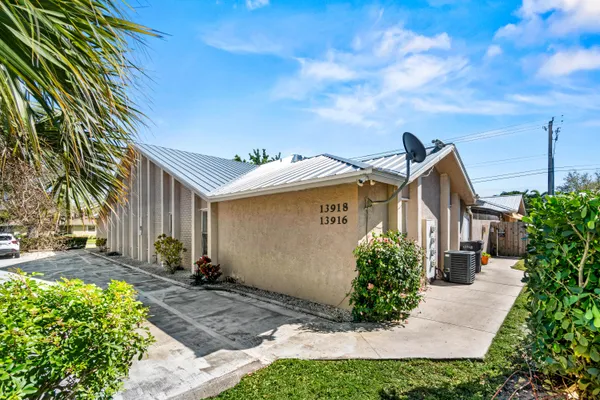 $3,350 | 13916 Folkestone Circle, Wellington, FL 33414