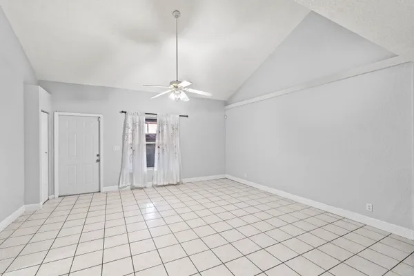$3,350 | 13916 Folkestone Circle, Wellington, FL 33414