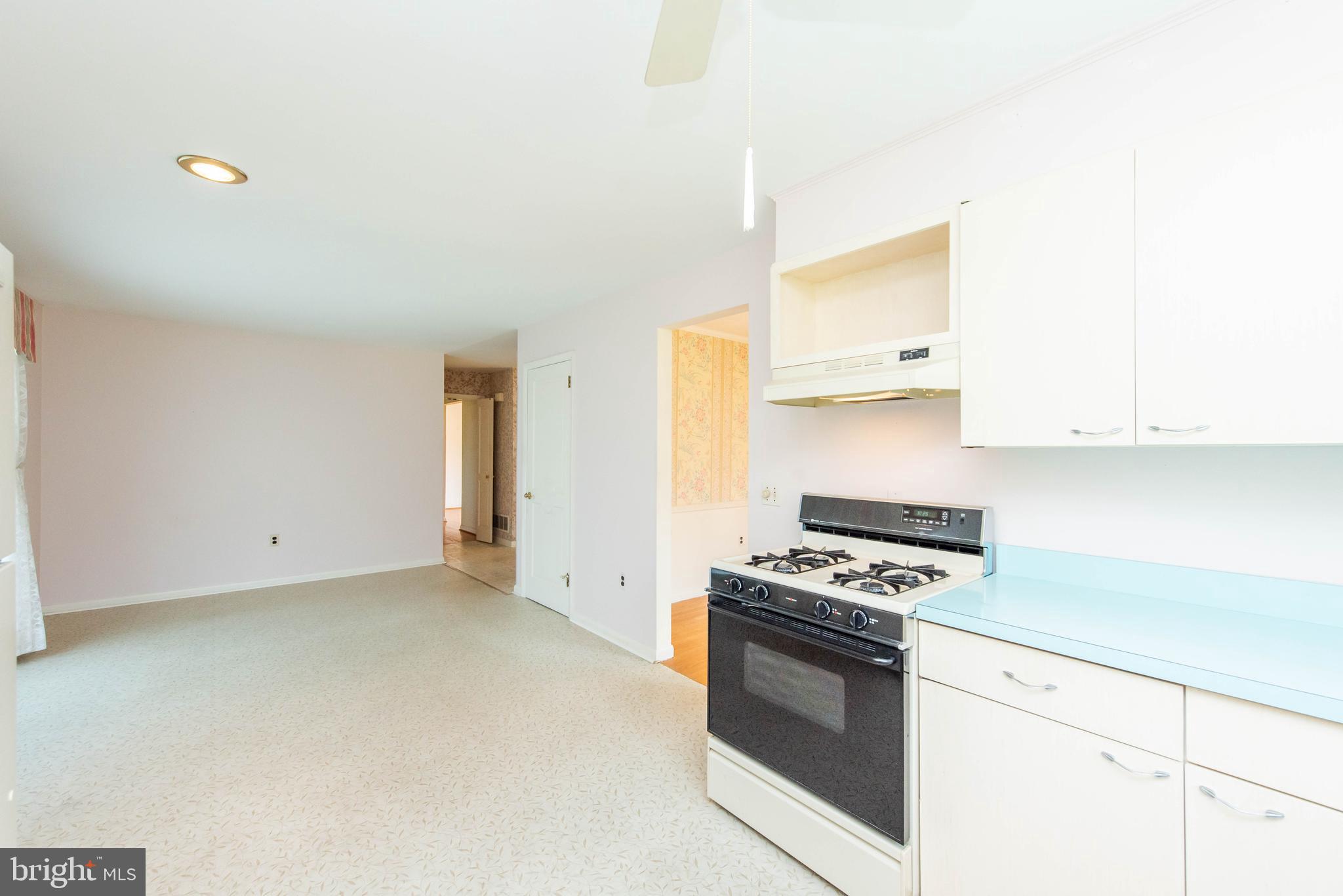 5102 Beaverbrook Road Columbia, MD 21044 - Photo 14 of 32 Kitchen