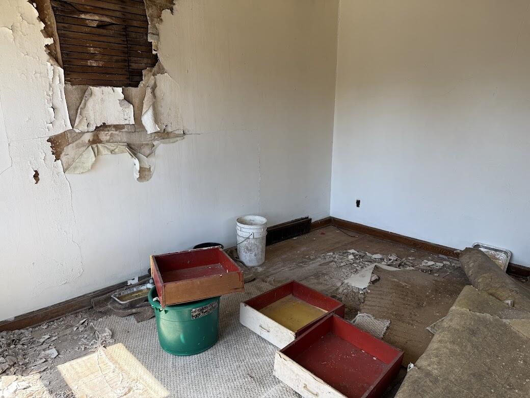 906 West Chambers Street, Unit 908 Milwaukee, WI 53206 - Photo 16 of 17 IMG_1993