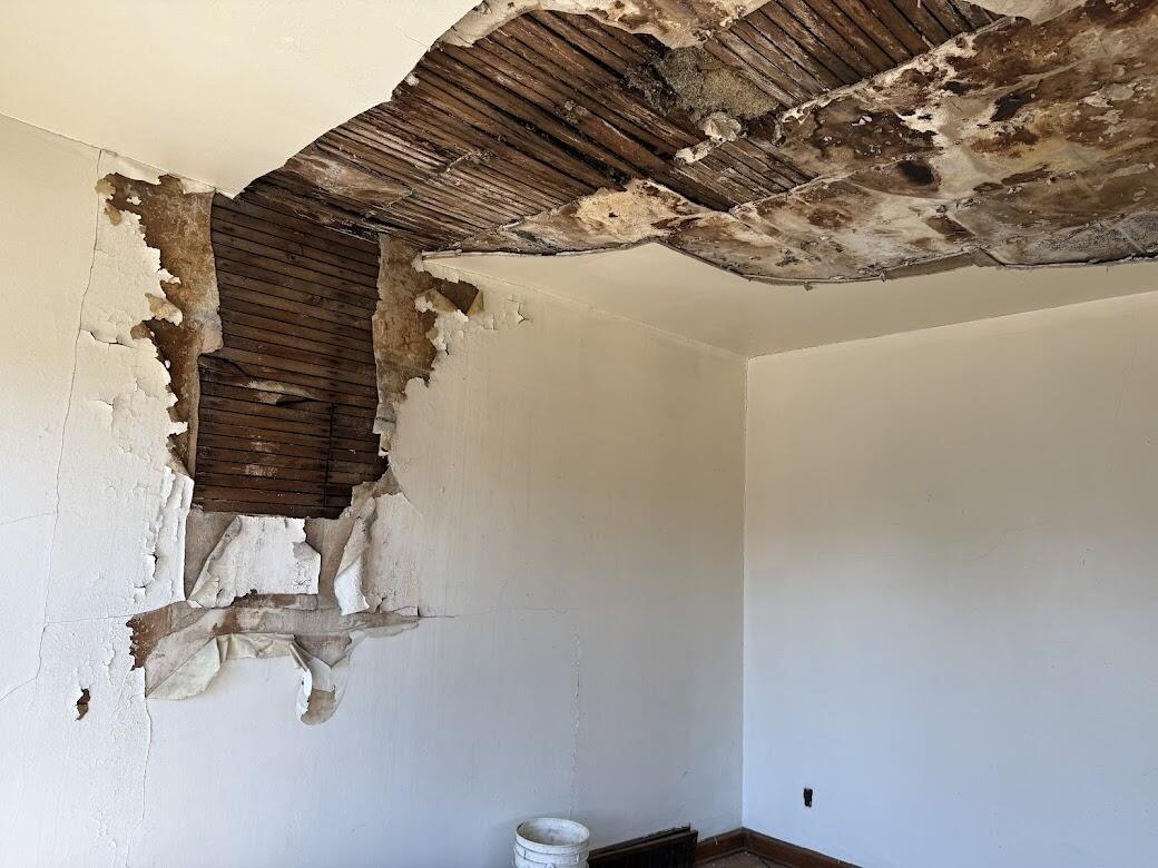 906 West Chambers Street, Unit 908 Milwaukee, WI 53206 - Photo 17 of 17 IMG_1992