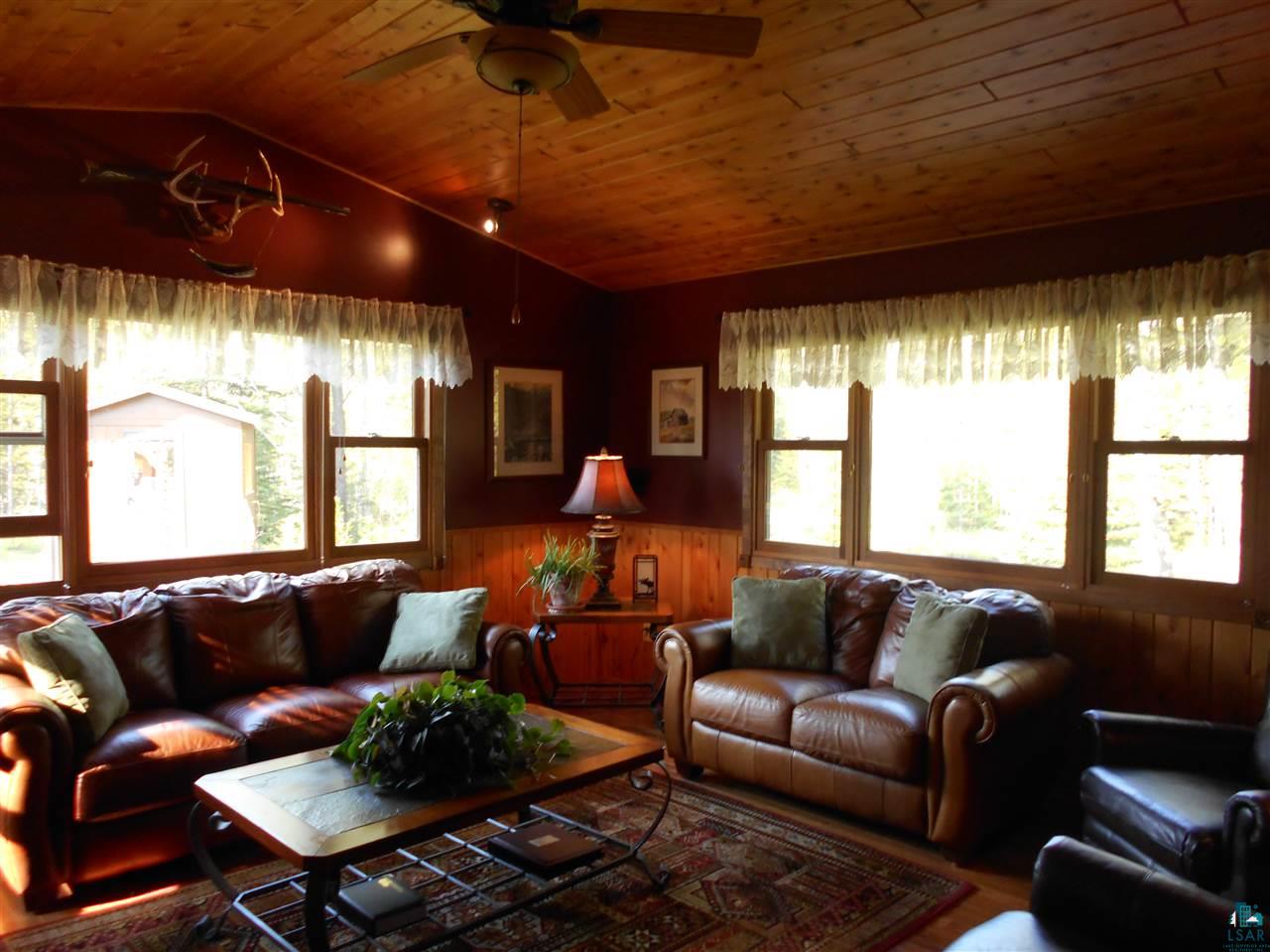 2783 Clark Road Two Harbors, MN 55616 - Photo 4 of 24 living room