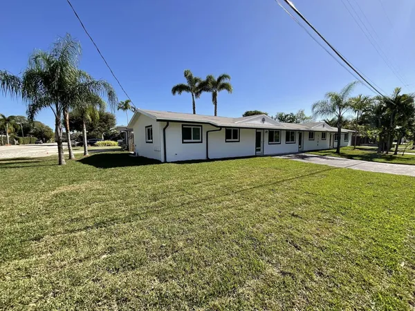 $2,200 | 2308 Northwest 3rd Avenue, Unit 2, Wilton Manors, FL 33311