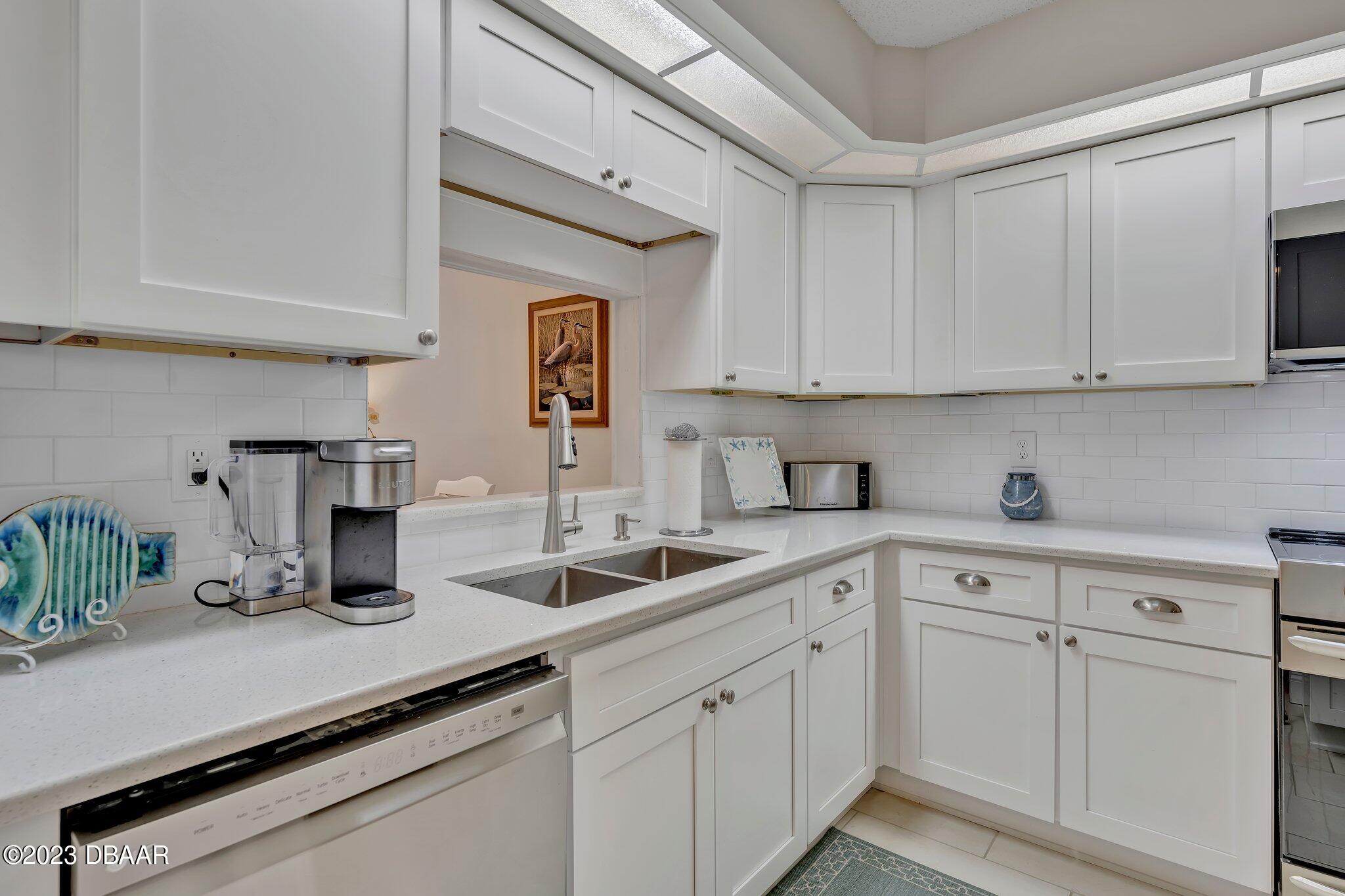 189 Deer Lake Circle Ormond Beach, FL 32174 - Photo 11 of 28 24-web-or-mls-HDR_4549