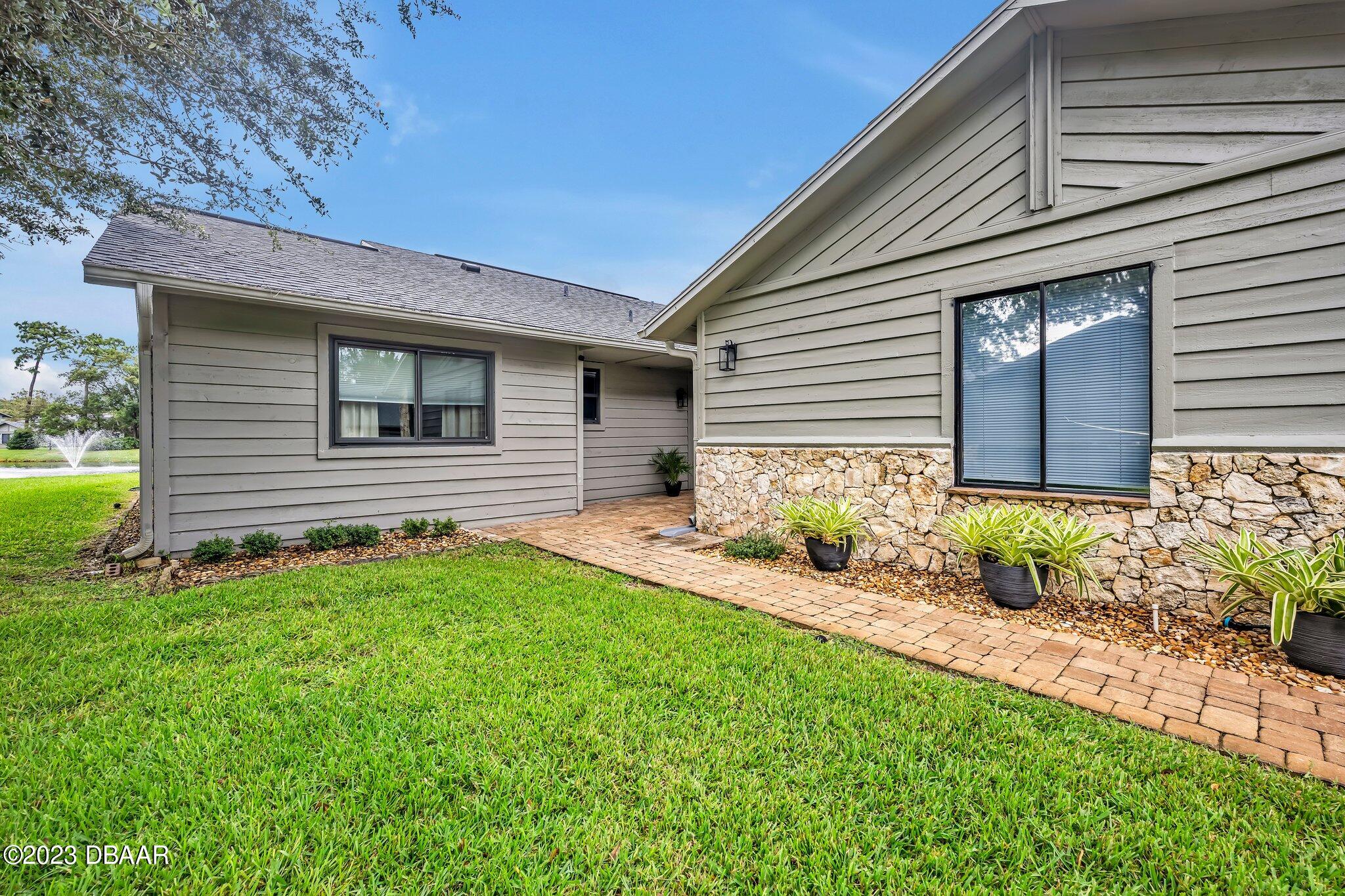 189 Deer Lake Circle Ormond Beach, FL 32174 - Photo 2 of 28 6-web-or-mls-HDR_4454