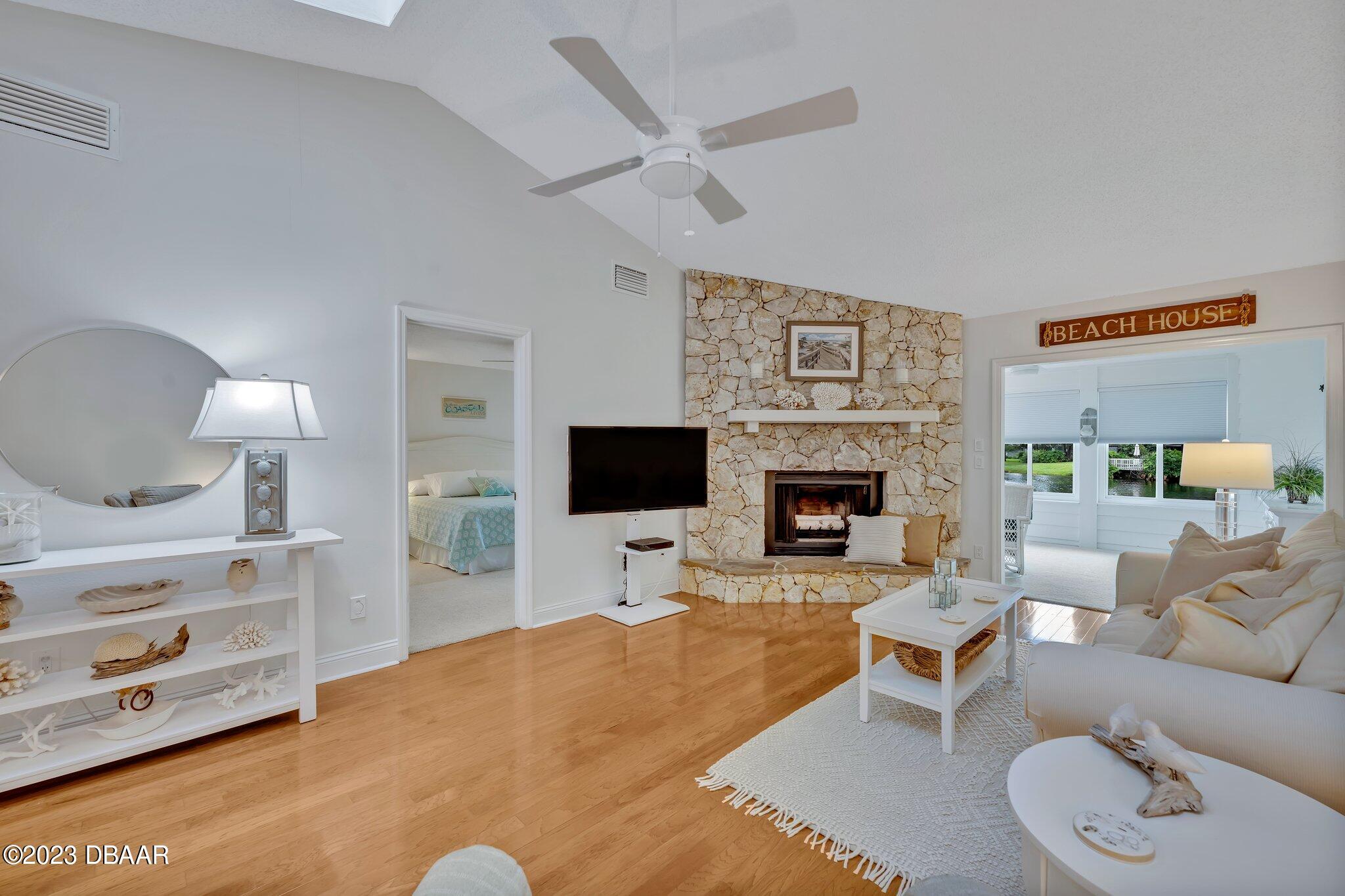 189 Deer Lake Circle Ormond Beach, FL 32174 - Photo 5 of 28 15-web-or-mls-HDR_4504