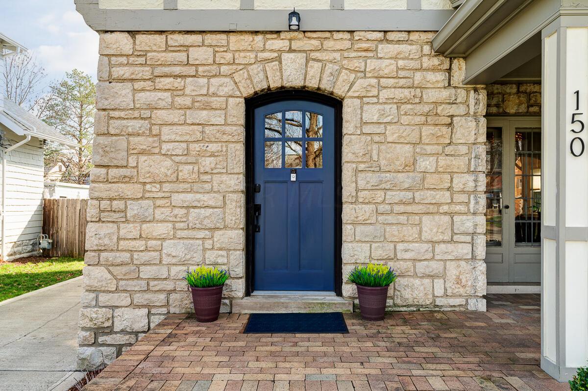 150 South Cassingham Road Columbus, OH 43209 - Photo 2 of 52 Entry