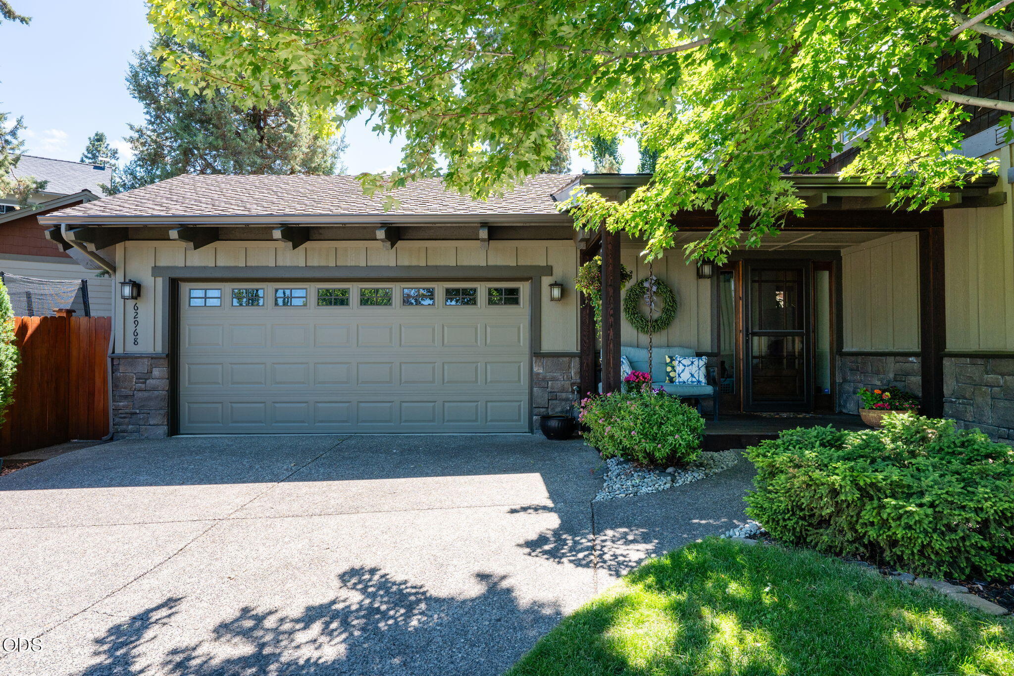 62968 Fresca Street Bend, OR 97703 - Photo 2 of 45