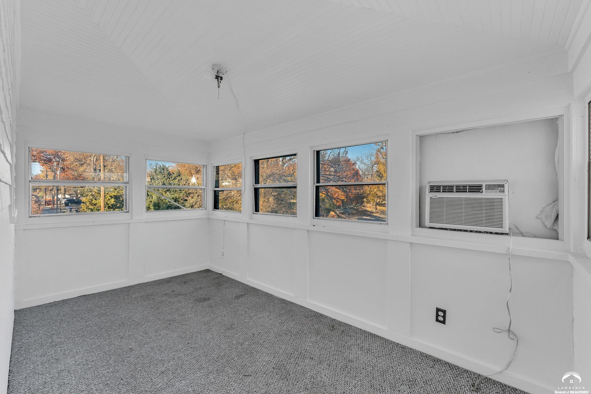 1500 Southwest Mulvane Street Topeka, KS 66604 - Photo 12 of 18