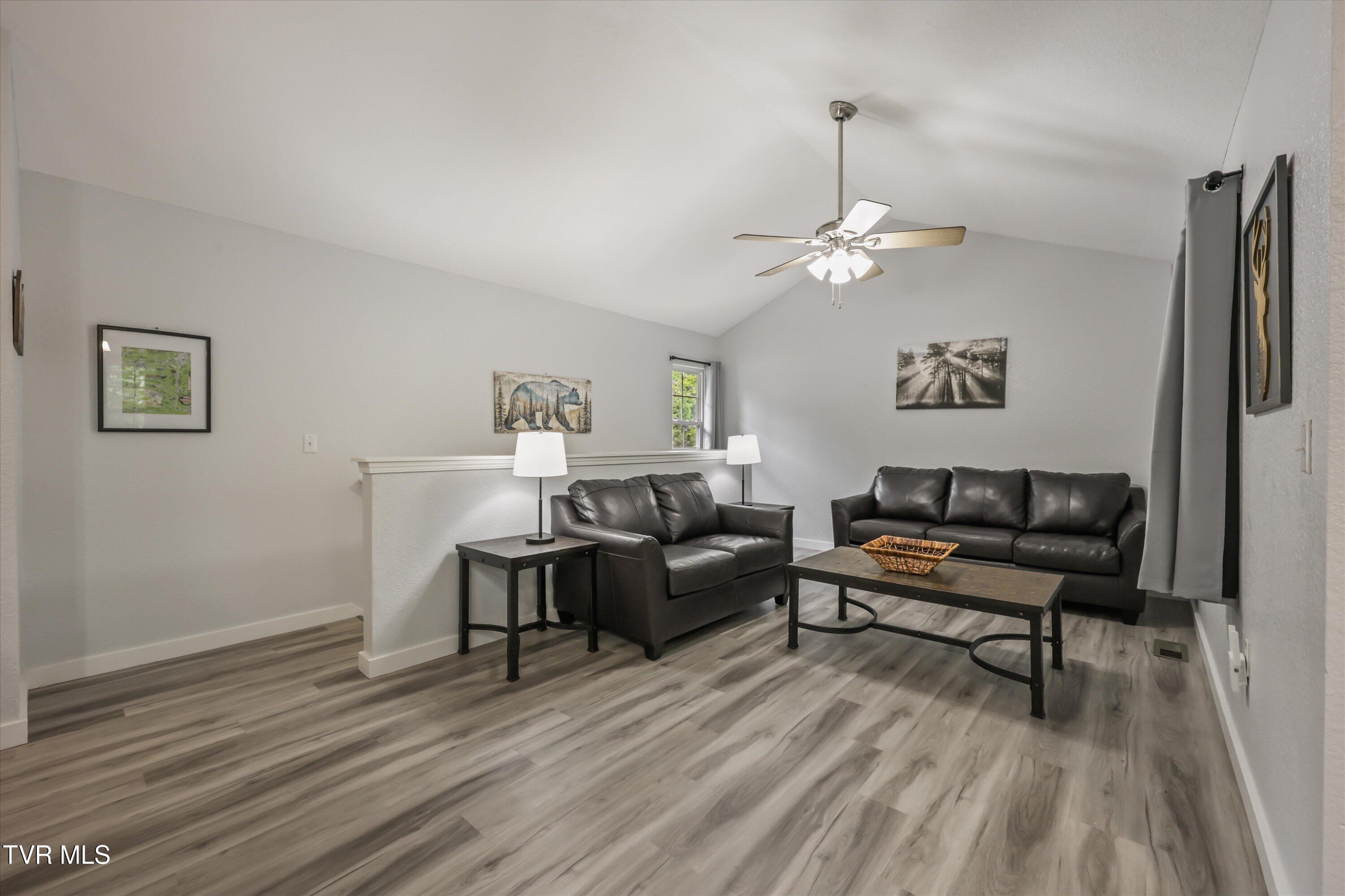 516-537 Proffitt Road, Unit 17 Gatlinburg, TN 37738 - Photo 7 of 57 07-537 Johnson Ln unit 1 22