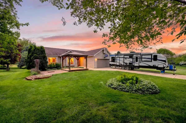 $574,900 | 3781 Token Road, DeForest, WI 53532