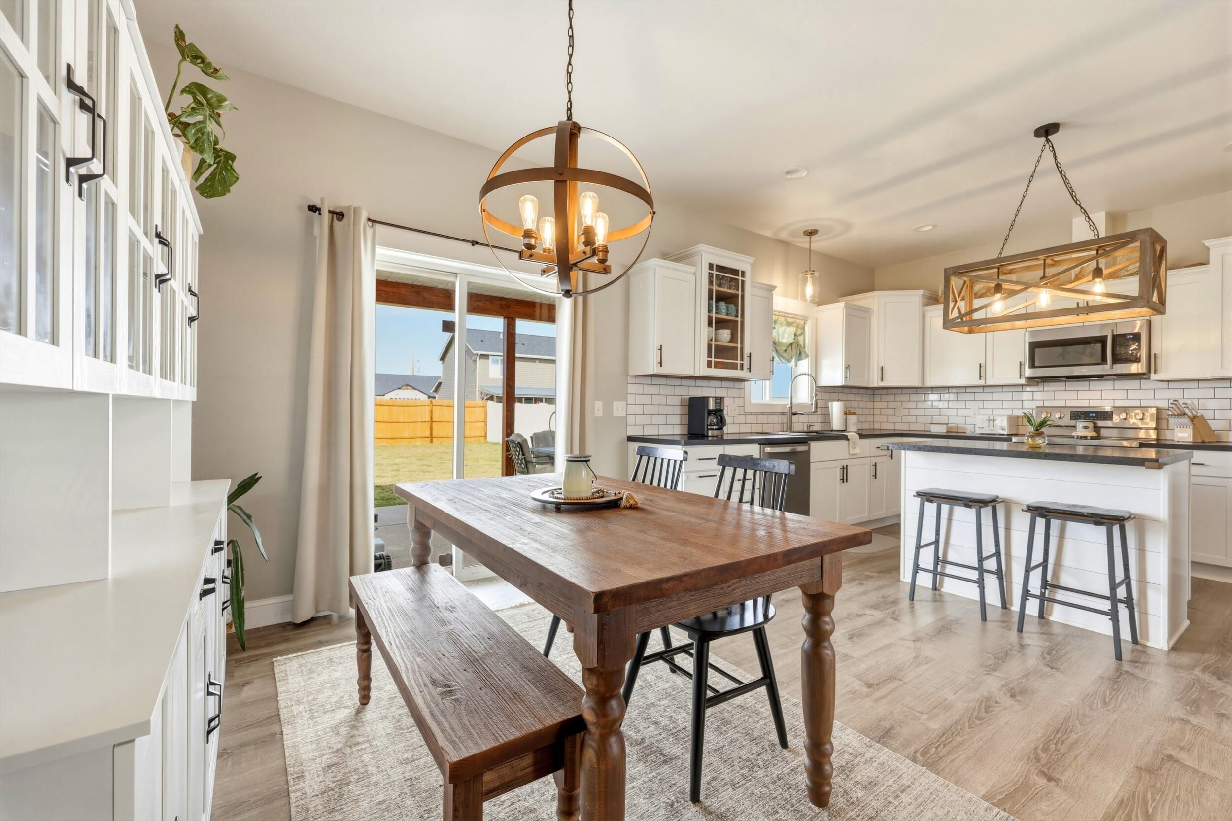 1323 Silverton Drive Ranchester, WY 82839 - Photo 8 of 27 Dining