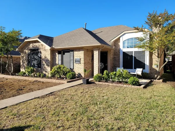 $2,400 | 10300 Concord Drive, Frisco, TX 75035