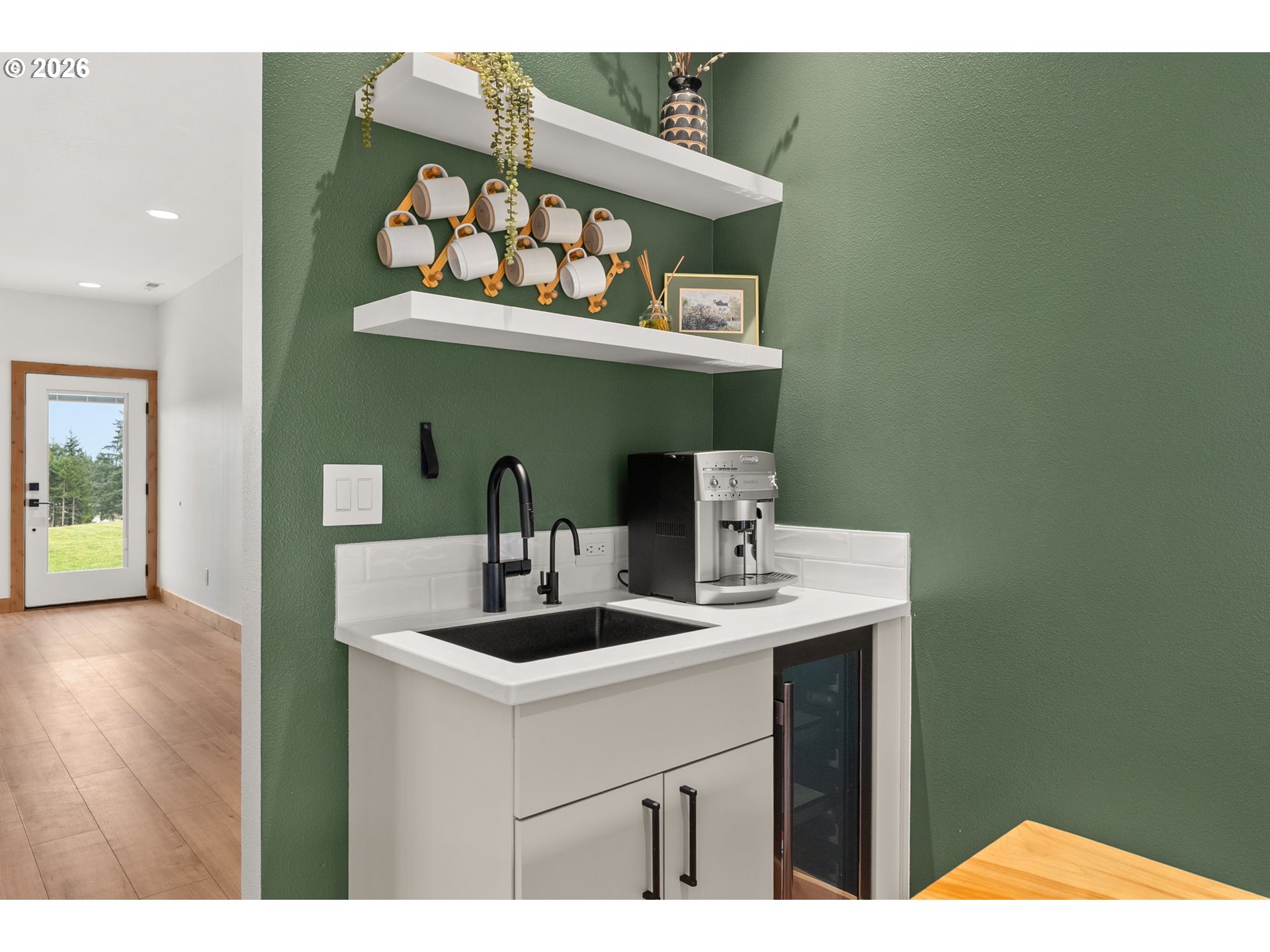 527 Tennessee Road Winlock, WA 98596 - Photo 17 of 48 a kitchen with a sink and cabinets