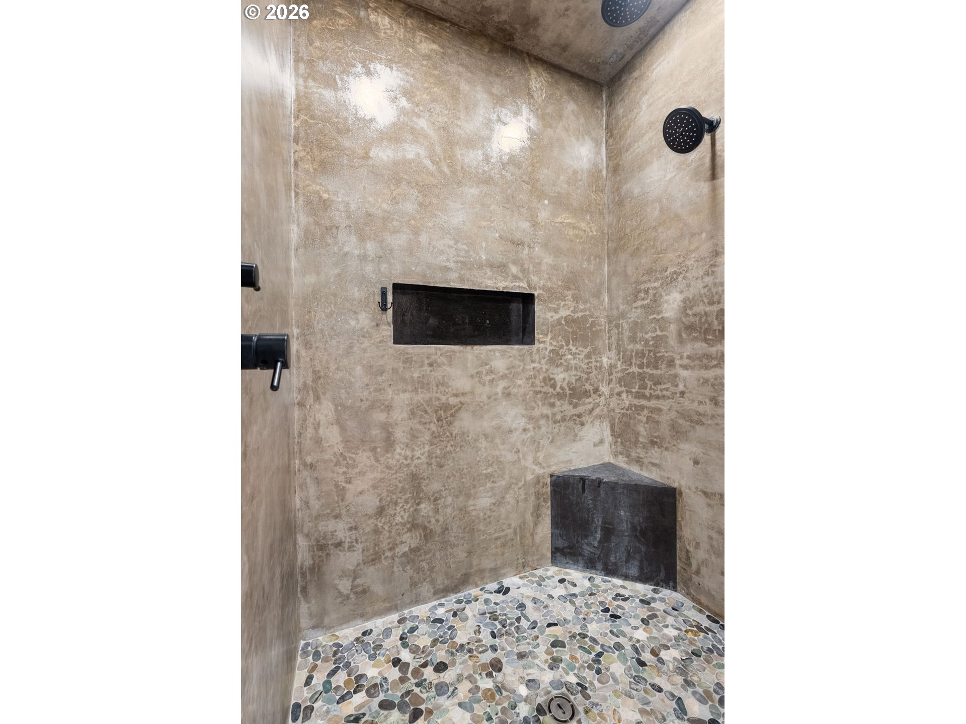 527 Tennessee Road Winlock, WA 98596 - Photo 23 of 48 a bathroom with a sink and a shower